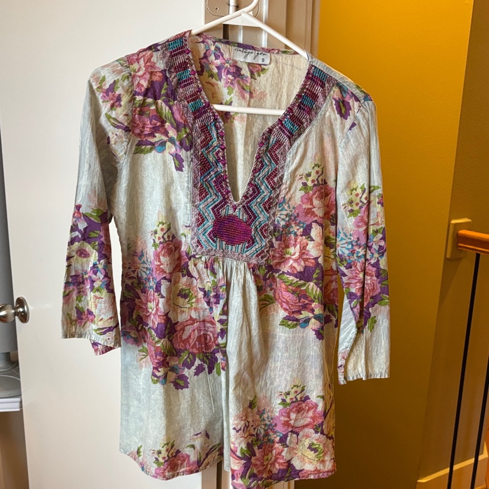 Vintage Floral Embroidered Tunic with Purple and Pink Accents